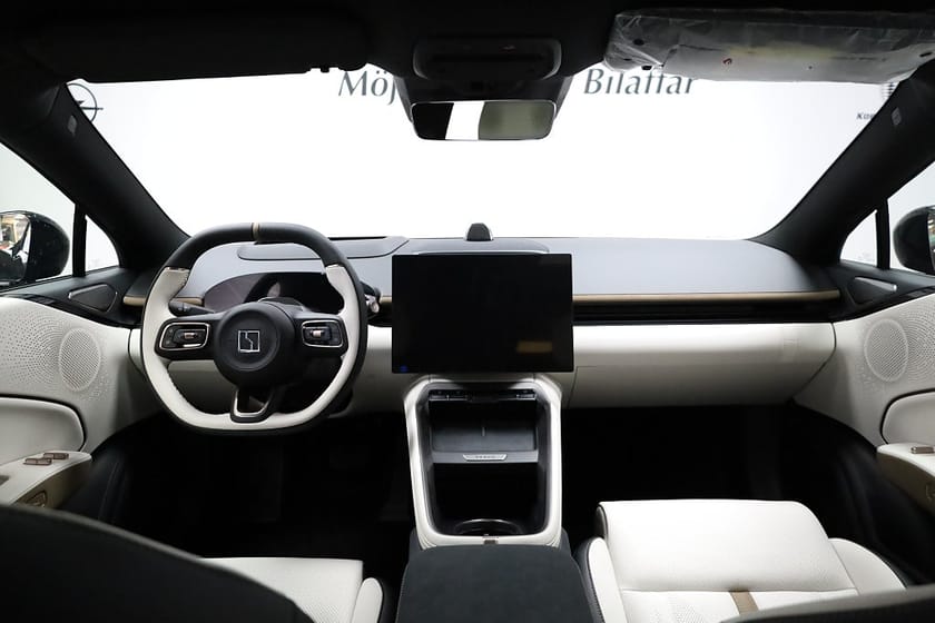 Bild 2 av Zeekr 7GT Privilege AWD AWD| Vit klädsel | LAGERBIL | 0,99% RÄNTA