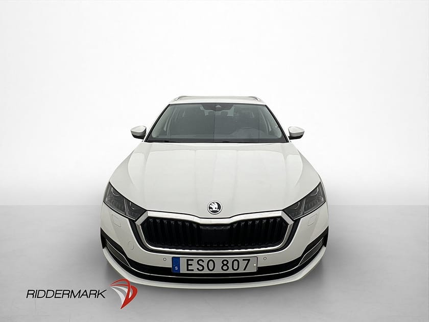 Bild 2 av Škoda Octavia Kombi iV Skoda 204hk Style Drag A-CarPlay Kamera Rattvärme