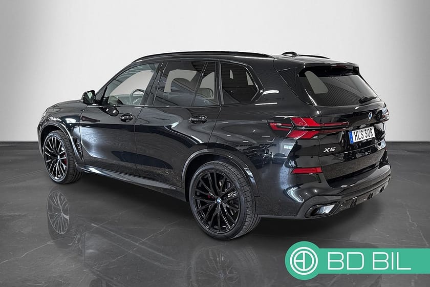 Bild 2 av BMW X5 xDrive30d M-SPORT INNOVATION PANORAMA SERVICEAVTAL