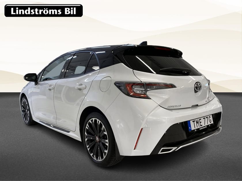 Bild 4 av Toyota Corolla Hybrid 1,8 5D GR-Sport Bi-Tone, vinterhjul