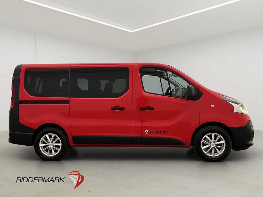 Bild 2 av Renault Trafic Kombi 1.6dCi Värmare Dragkrok PDC 9-Sits