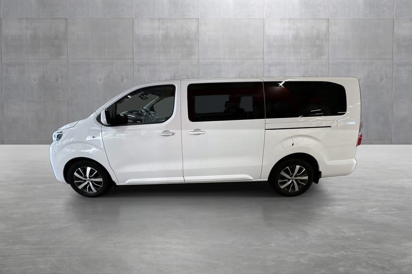 Bilde 2 av Toyota Proace Verso Lang L2 2.0 Diesel 177 Aut Executive Shuttle Worker 9s