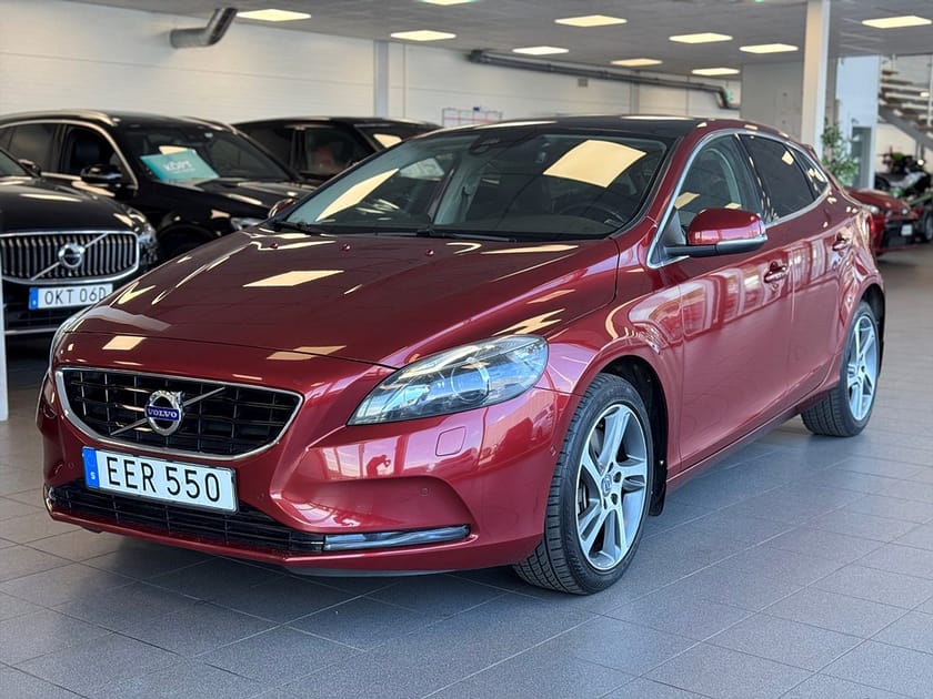Bild 5 av Volvo V40 D3 Automat Summum Kamera Drag Keyless Pano