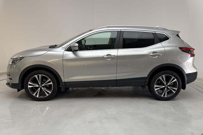 Bild 2 av Nissan Qashqai 1.3 DIG-T (160hk) Tekna GPS 360