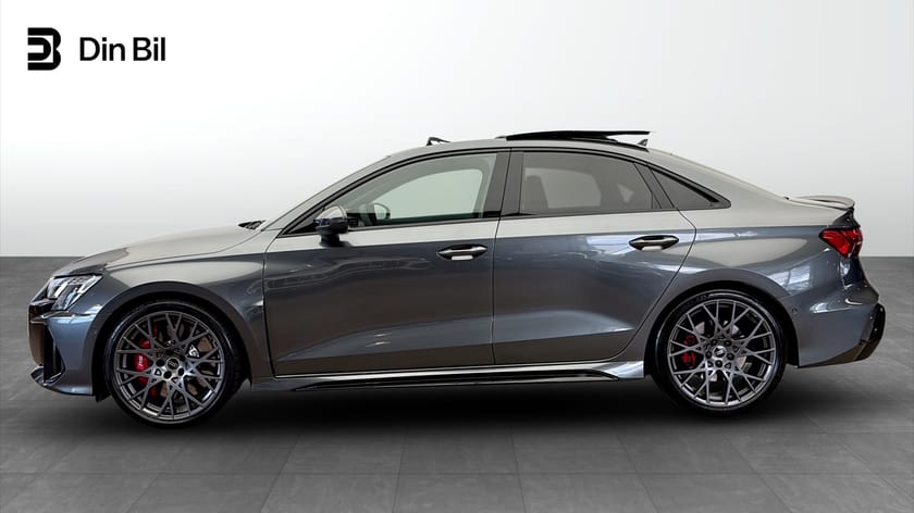 Bild 2 av Audi RS3 Sedan 2.5 TFSI 400 Hk quattro S-Tronic
