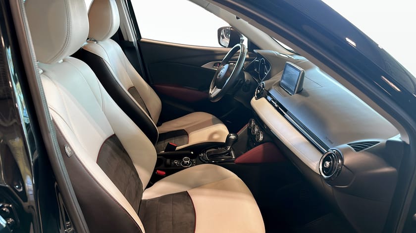 Bild 3 av Mazda CX-3 AWD Drag Head-Up Bose