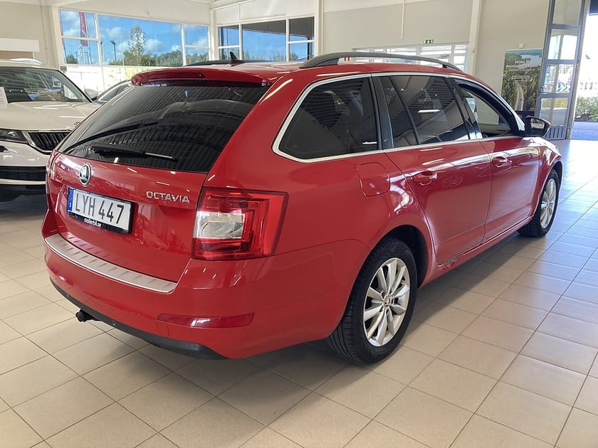 Bild 4 av Škoda Octavia Kombi Skoda Combi TSI 110HK DSG AMBITION
