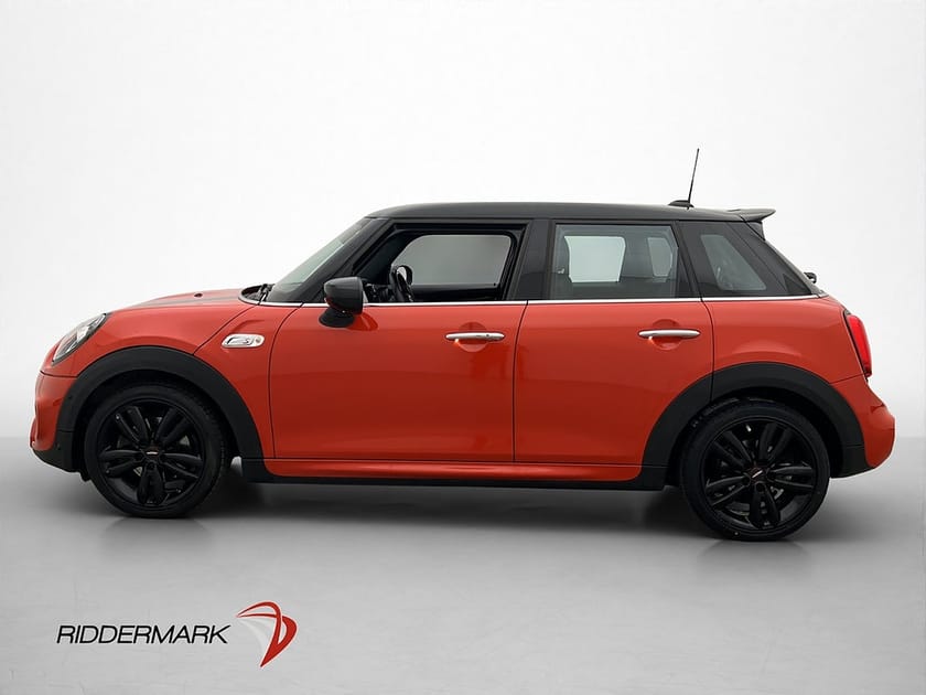 Bild 5 av MINI Cooper S 192hk 5-dörrars JCW Cockpit P-Sensorer Skinn