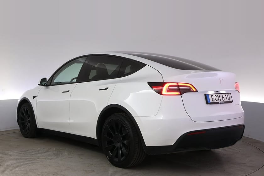 Bild 4 av Tesla Model Y Long Range AWD Autopilot 20" Pano Drag