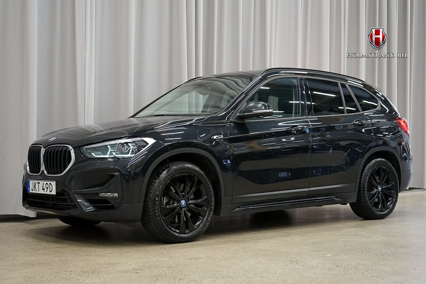 Bild 4 av BMW X1 xDrive25e Sport line Drag HUD Kamera Rattvärme Hifi 18"