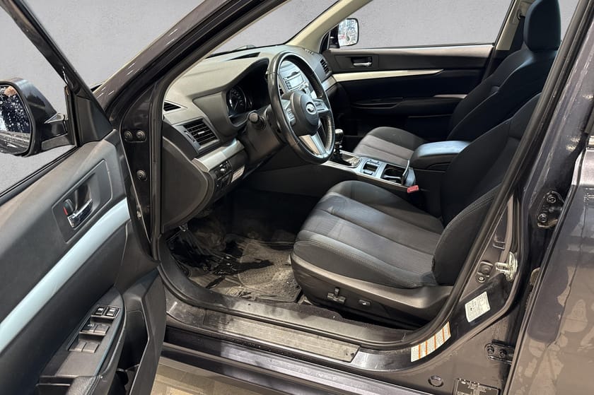 Bilde 5 av Subaru Legacy Wagon BILLIGBIL / EU-GODKJENT TIL 04.2028 / 1-Eier på 12 år