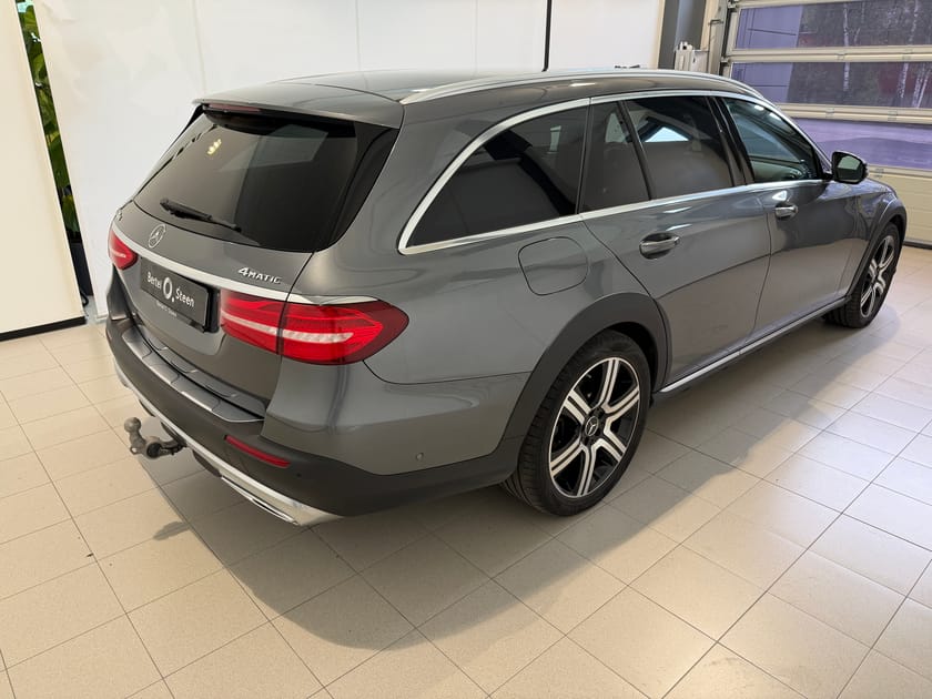 Bilde 3 av Mercedes-Benz E 220 d 4MATIC All-Terrain /SKINN/DISTRONIC/HFESTE