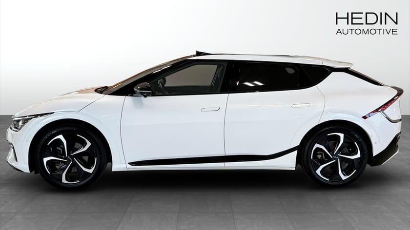 Bild 2 av Kia EV6 GT LINE AWD 20'' & SOLLUCKA /3.95% RÄNTA / LADDNING 15tkr