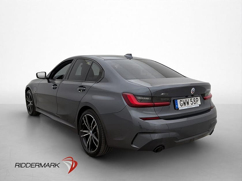 Bild 5 av BMW 330e xDrive Sedan M Sport Kamera H/K Navi Skinn CarPlay Elstol