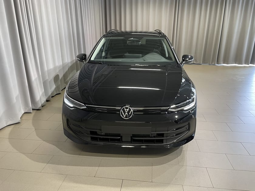Bild 2 av Volkswagen Golf Sportscombi SC Edition 1,5 eTSI 150 HK DSG, Drag/Metallic