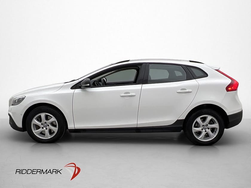 Bild 4 av Volvo V40 Cross Country D2 Momentum Värmare Pano VÄLSERVAD