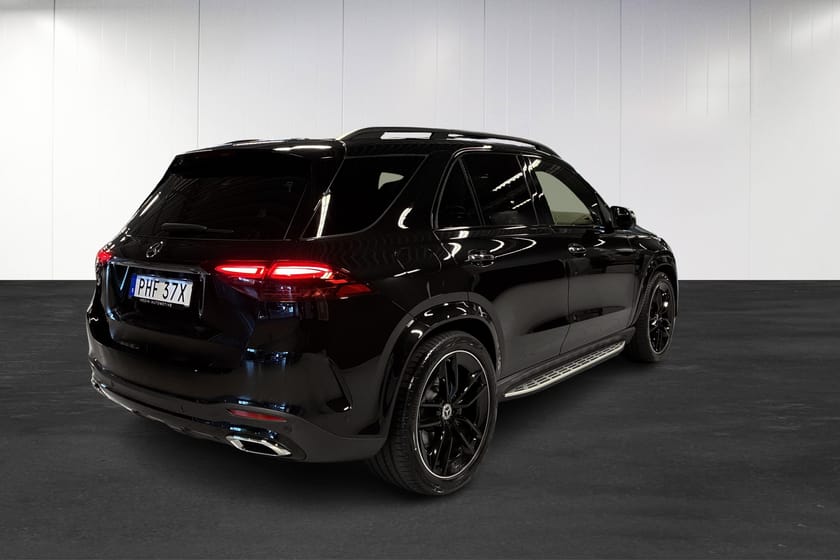 Bild 3 av Mercedes-Benz GLE 350 de 4MATIC 4M | AMG | Burmester | 360 | Pano | Drag | Nightpaket |