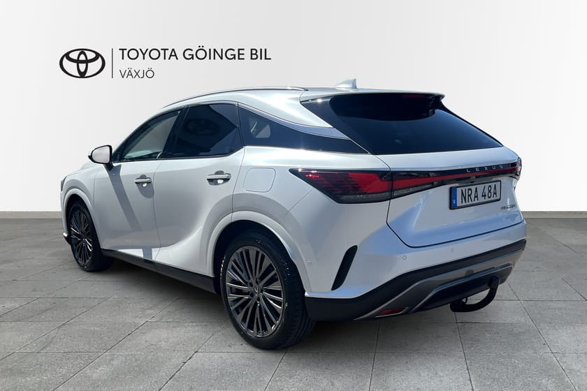 Bild 3 av Lexus RX 450h+ Luxury Plug-in Panorama V-hjul Drag