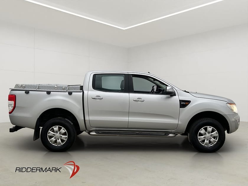 Bild 2 av Ford Ranger Dubbelhytt XLT 2.2 4x4 Värmare Dragkrok ALMECO Farthållare