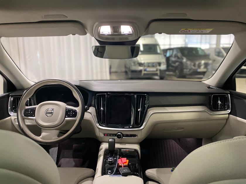 Bild 3 av Volvo V60 Recharge T8 Plus Bright