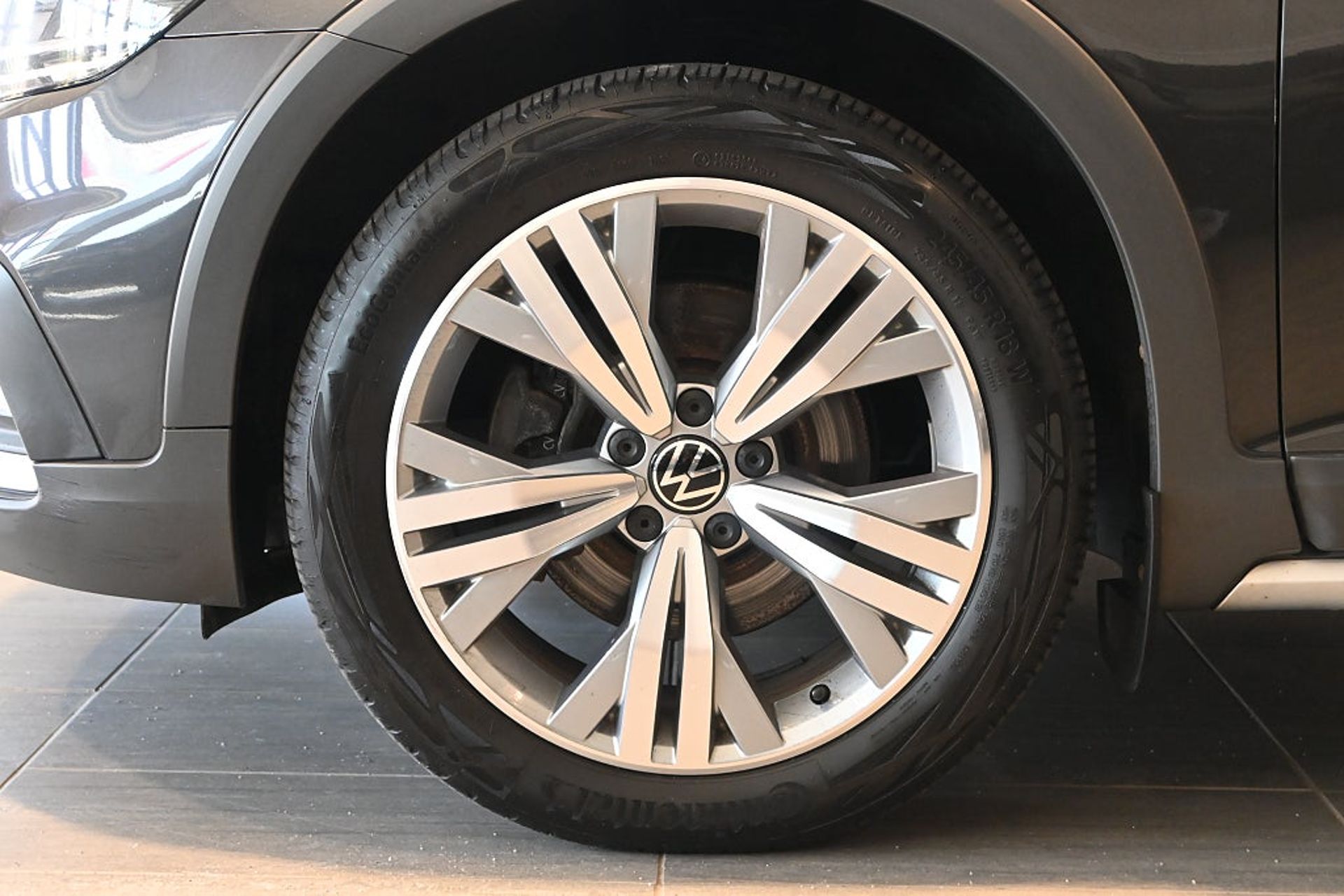 Volkswagen Passat 2023, bild 6/24