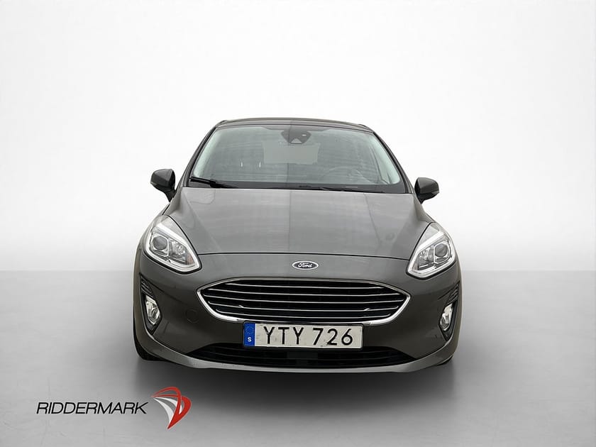 Bild 2 av Ford Fiesta EcoBoost 100hk Titanium Panorama CarPlay Navi