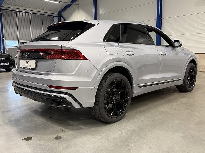 Bild 5 av Audi Q8 50 TDI quattro 286 HK Q / S Line / 360 / Fyrhjulsstyrning /