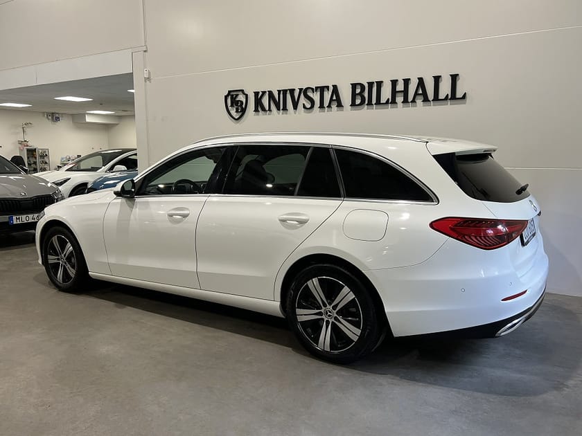 Bild 2 av Mercedes-Benz C 300 T e 9G-Tronic Avantgarde Moms Drag 313hk