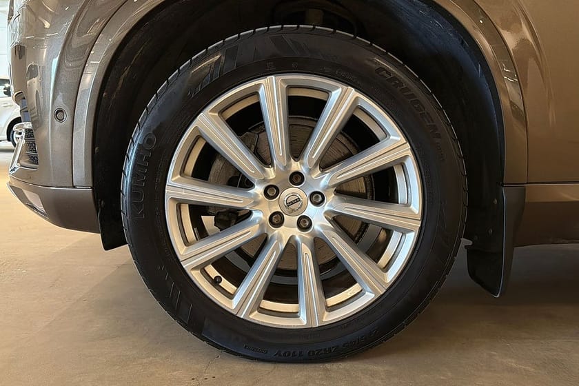 Bild 5 av Volvo XC90 5-seater D5 AWD Inscription / 360-Kam / Drag / Värmare / Skinn