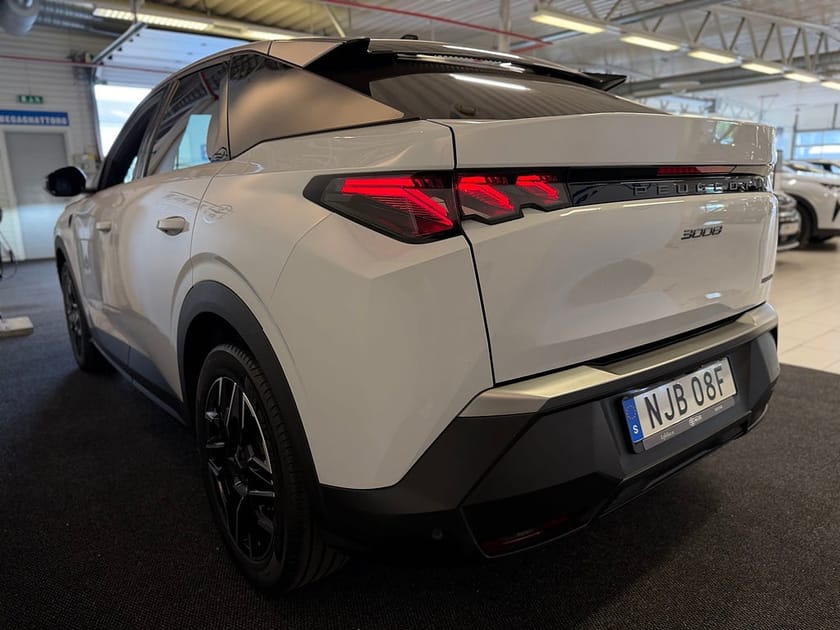 Bild 3 av Peugeot 3008 Hybrid 145 1.2 GT 145hk/ Adaptiv farthållare | Vhjul | MOMS