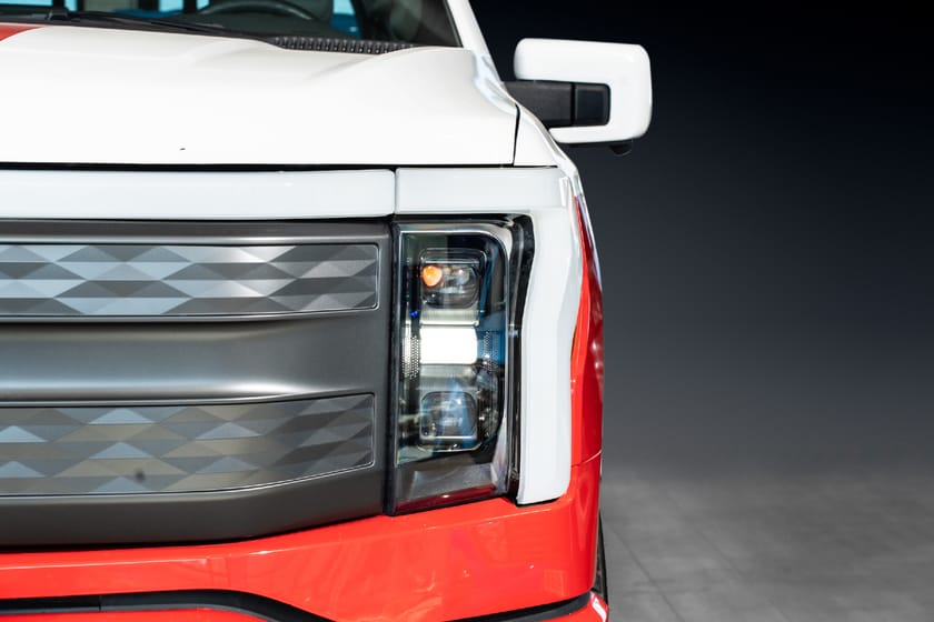 Bilde 4 av Ford F-150 Lightning Standard Range 25 Reg!/Norsk/Folie/B&O/360/Krok/5-seter/S+V/AWD