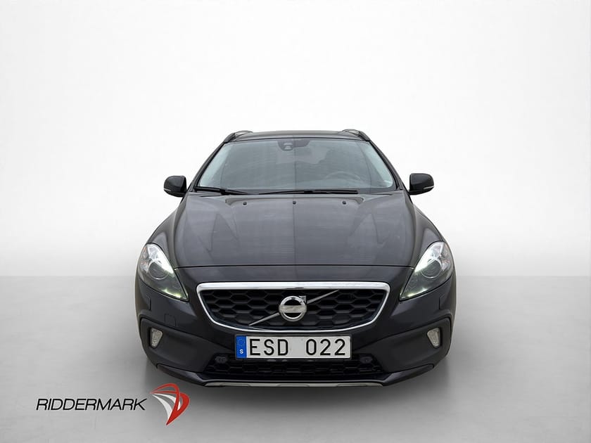 Bild 2 av Volvo V40 Cross Country T5 254hk AWD Summum Pano Kamera