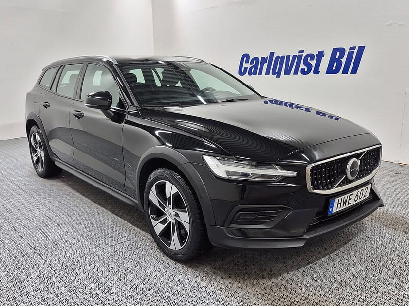 Bild 3 av Volvo V60 Cross Country B4 MILDHYBRID AWD CORE 197HK 4x4