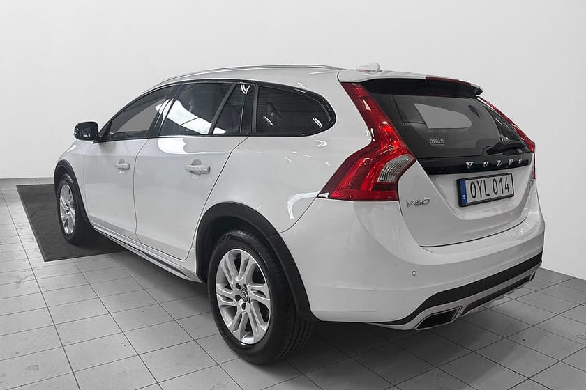 Bild 4 av Volvo V60 Cross Country D3 Summum Taklucka Skinn Värmare