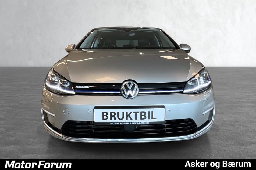 Bilde 2 av Volkswagen e-Golf VELUTSTYRT / SKINNSETER / NAVI / ACC / INNBYTTE