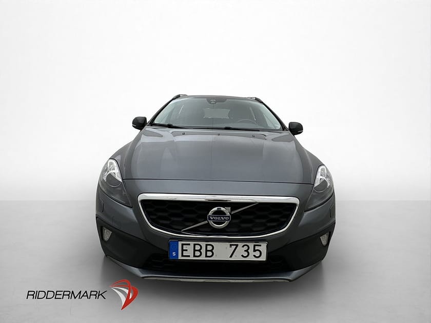 Bild 2 av Volvo V40 Cross Country D3 Momentum Drag VOC Värm Halvskinn