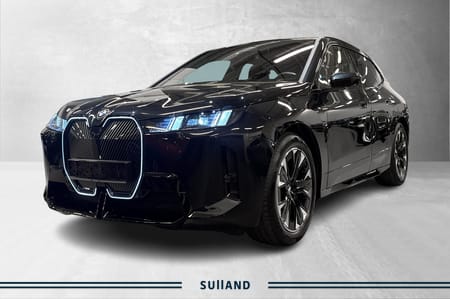 BMW iX xDrive60