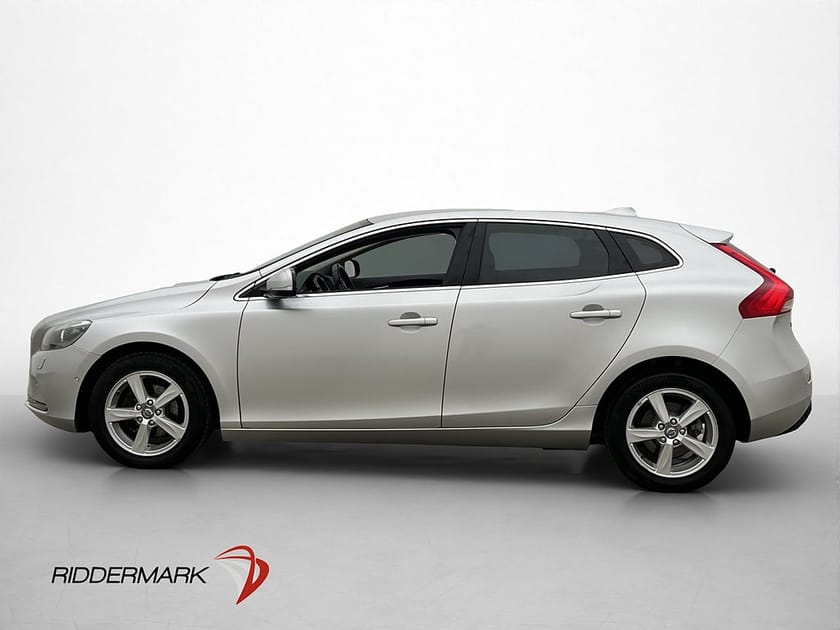 Bild 4 av Volvo V40 D2 115hk Momentum Värmare Farthållare Kamrem-Bytt