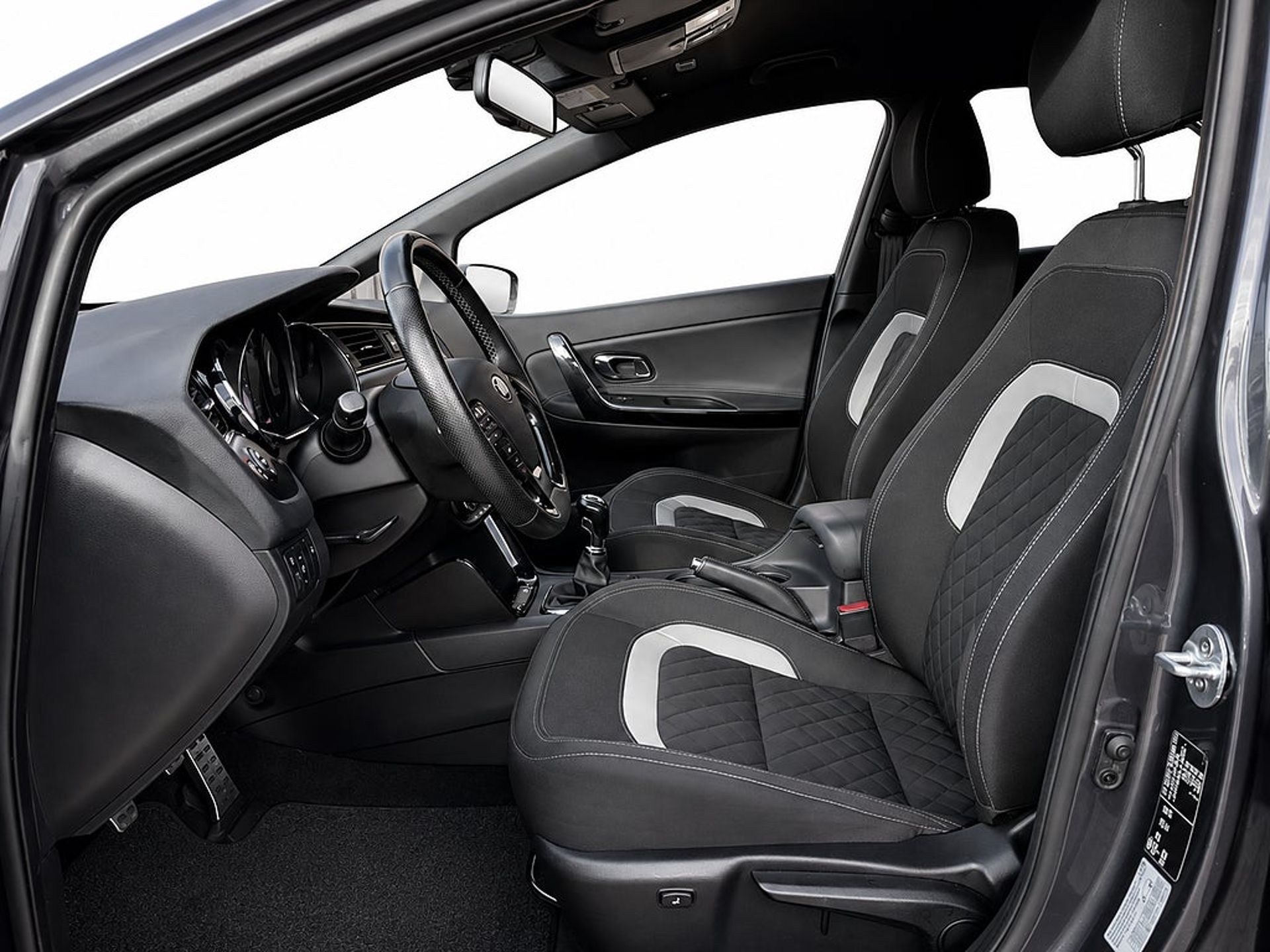 Kia Ceed 2018, bild 6/10