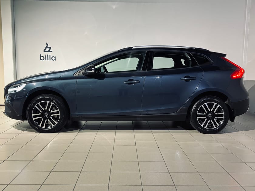 Bild 2 av Volvo V40 Cross Country D2 Business Advanced | Klimatpaket | Parkeringssensor bak