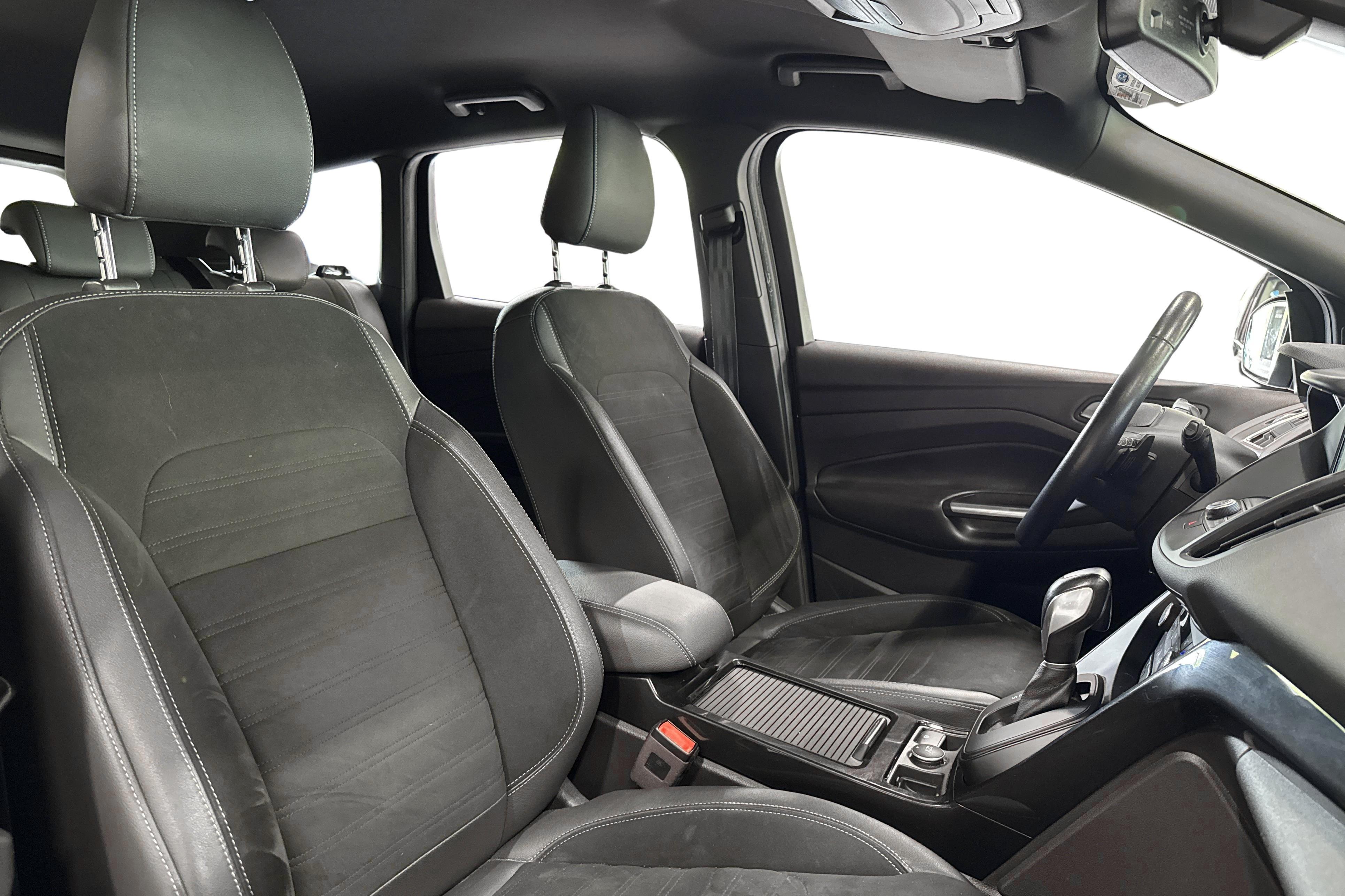 Ford Kuga 1.5 TDCi Powershift, 6-trinn, 120hk, 2017
