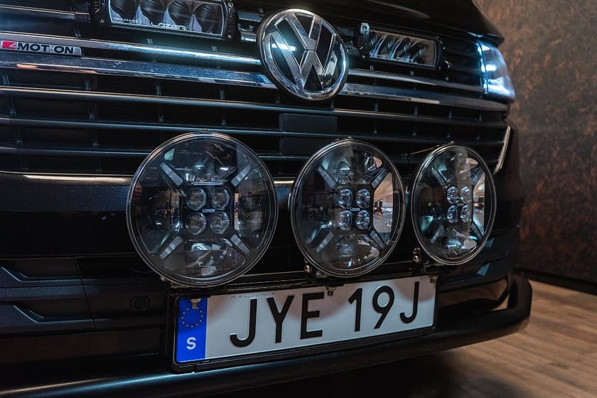 Bild 5 av Volkswagen Transporter 2.0 TDI 4M Lång | MOMS | Sweden Rock Edt. | 3355 kr/mån
