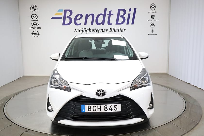 Bild 2 av Toyota Yaris 5-dörrar 1.5 VVT-iE Active 111hk / Vinterhjul