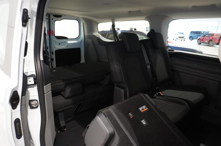 Bild 5 av Ford Transit Custom 320 Kombi M1 Trend 320l LWB 2.0l Ecoblue 170hk 8AT FWD Diesel