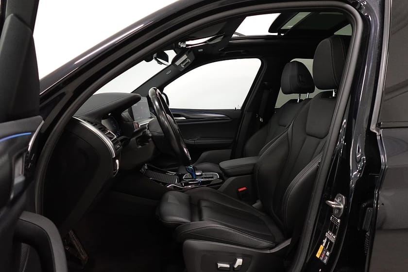 Bild 5 av BMW iX3 M Sport Drag Pano Kamera Ambient P-Värme Adap-F MOMS