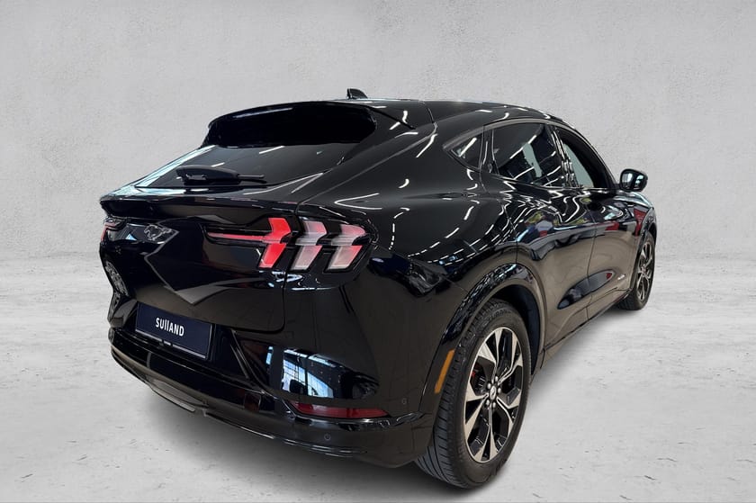 Bilde 5 av Ford Mustang Mach-E Long Range AWD LR Premium/Hengerfeste/Panorama/Skiluke/B&O++