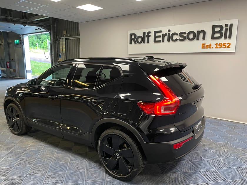 Bild 3 av Volvo EX40 Twin Motor Performance M Ultra Black Edt