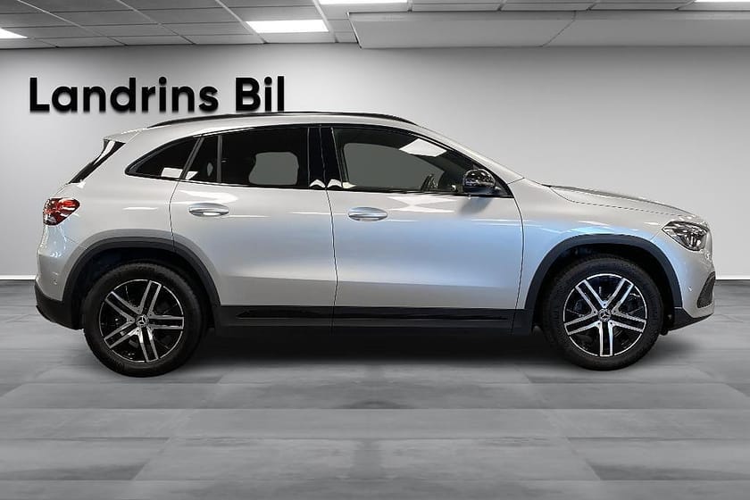 Bild 4 av Mercedes-Benz GLA 220 d 4MATIC 8G-DCT / Progressive Line / Night