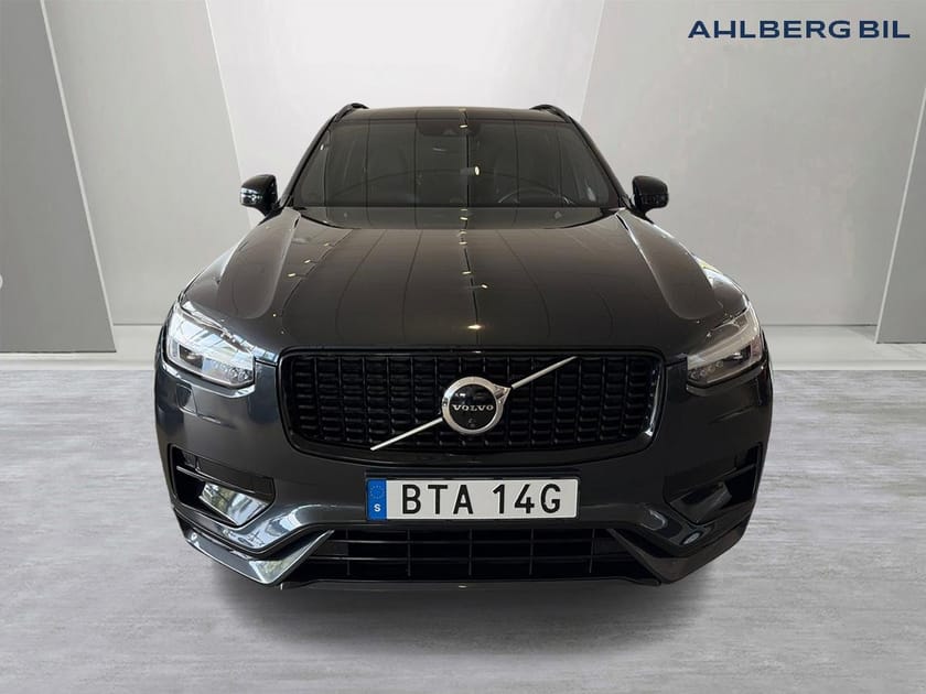 Bild 4 av Volvo XC90 7 Säten B5 AWD Diesel R-Des Pro Edt 7-säten, Aktiv Chassi Luftfjädring, Bowers&Wilkins Högtalare, Panoramaglastak, Parkeringskamera 360, Navigation