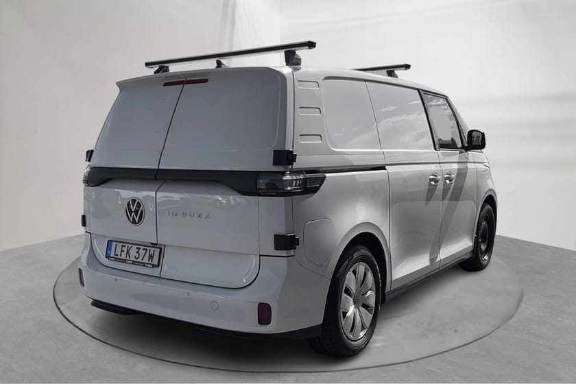 Bild 3 av Volkswagen ID. Buzz Cargo 77kWh (204hk) Backkamera Drag